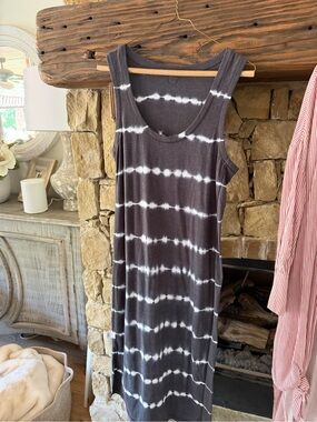 Tie-Dye Tank Midi Dress in Charcoal and White